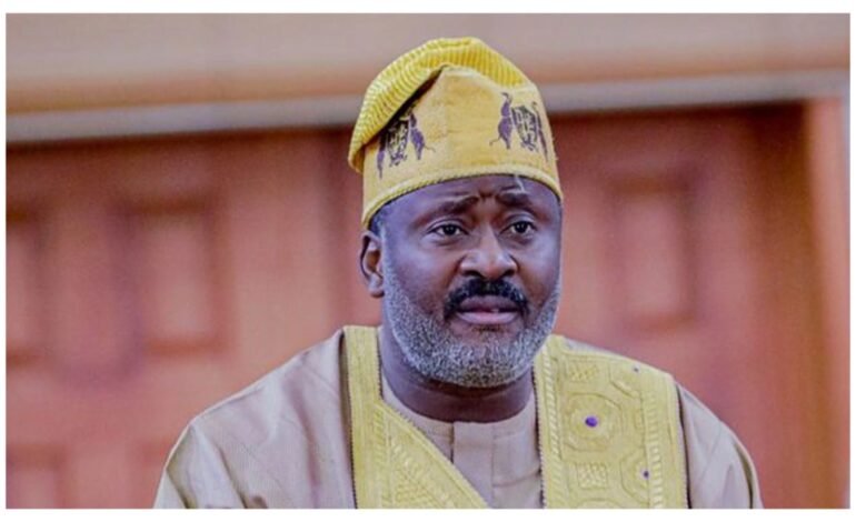 I don’t believe in switching political camps, it can’t change Nigeria – Desmond Elliott