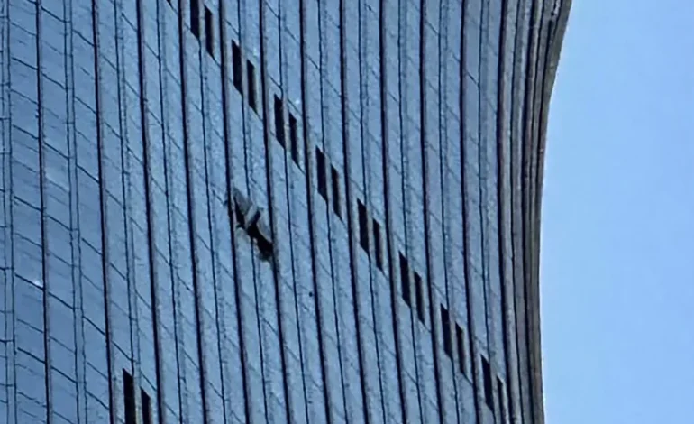 Pilot who hit Beijing tower wrote about ending life – Govt