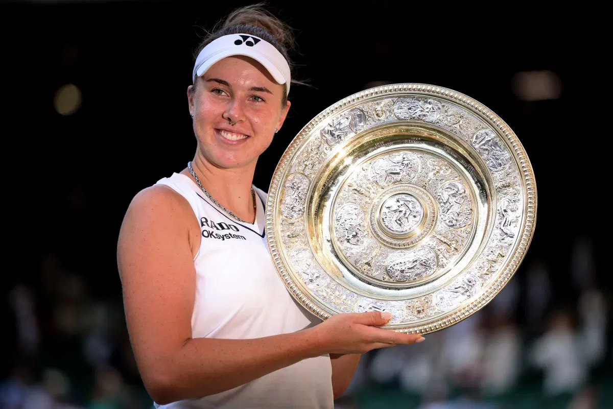 Noskova Outclasses Muchova To Win Wimbledon Title