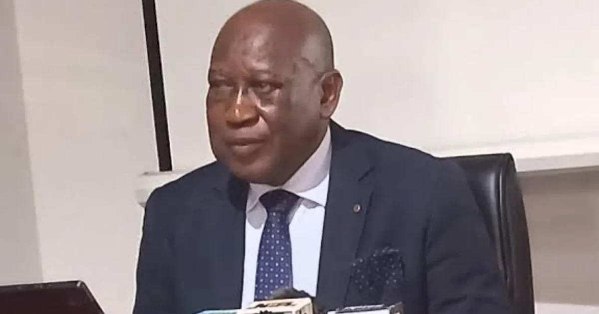 Ex-gen Olukolade backs state police, warns against delays, govs abuse