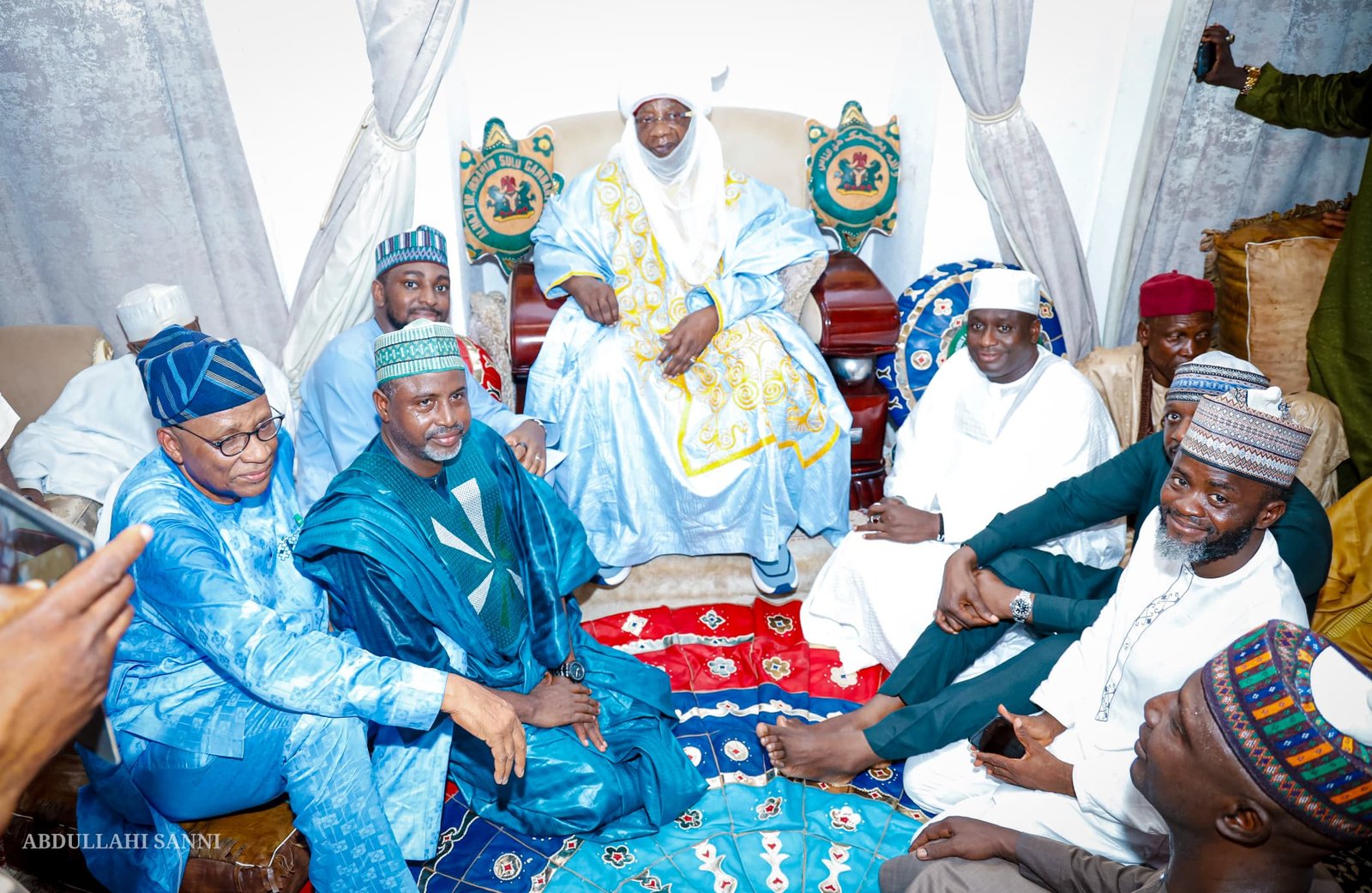 2027: Emir Of Ilorin Gives Royal Blessings To APC Candidates 