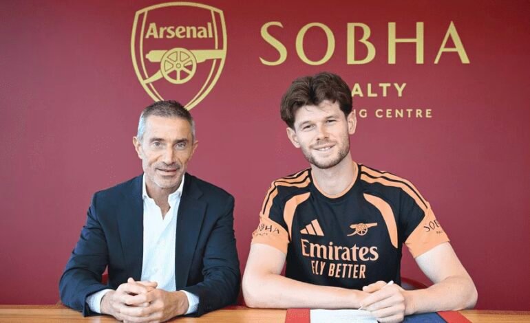 Arsenal Sign French Goalkeeper Meslier From Leeds United