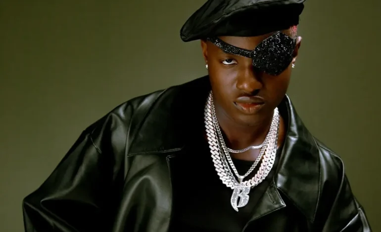 ‘I’ve money, don’t mind dating unemployed ladies’ – Ruger