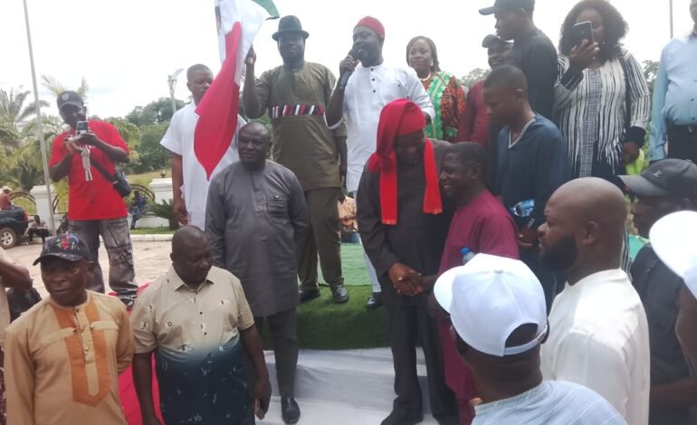 NDC Deputy Chairman, scribe, others defect to PDP in Ebonyi
