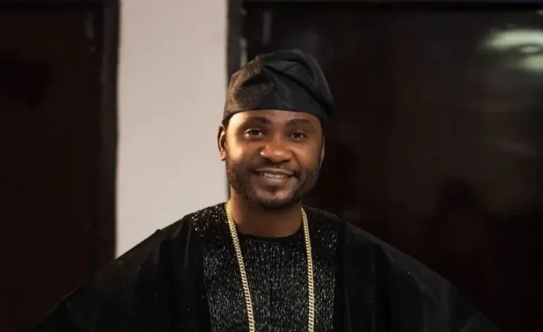 ‘I dey pray not to contract disease’ – Actor Jide Awobona expresses concerns over kissing roles