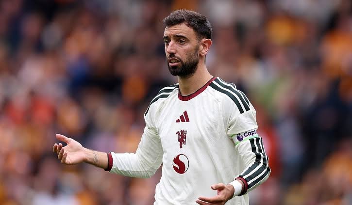Stop Complaining About Your Teammates  –Scholes Tells Fernandes