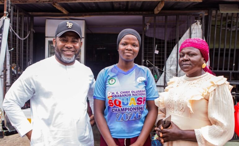 Lagos Sports Commission DG meets mother of young athlete over viral video