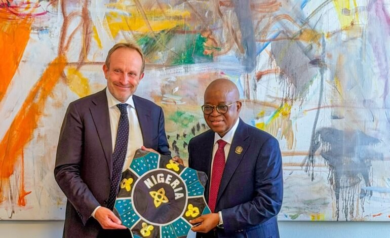 FG, APMT Signs MoU To Develop Badagry Deep-Seaport
