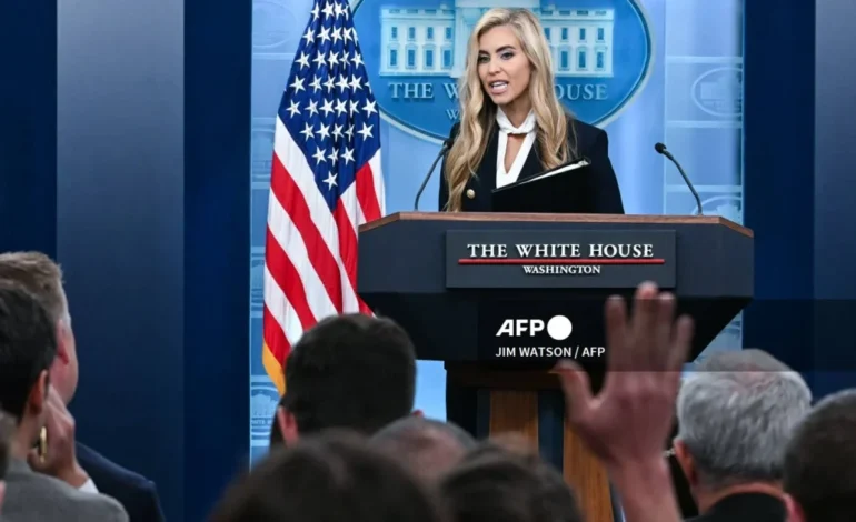Trump’s new press secretary admits she failed bar exam
